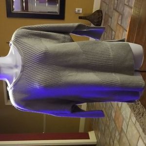 🌺a.n.a. gray pullover sweater